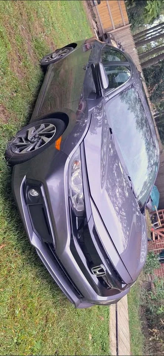 2018 Honda Civic 10th Gen - Image 11 of 12