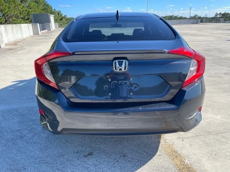 2018 Honda Civic 10th Gen - Image 5 of 19
