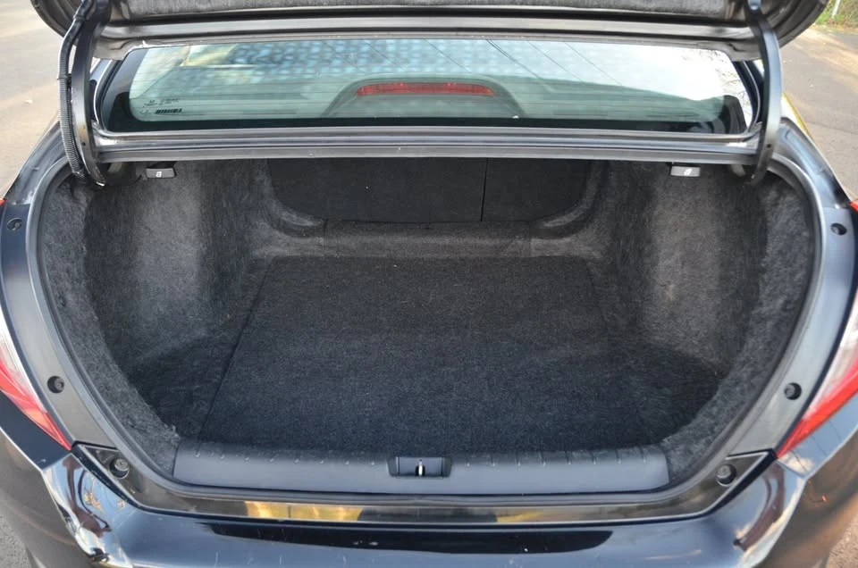 2018 Honda Civic 10th Gen - Image 14 of 19