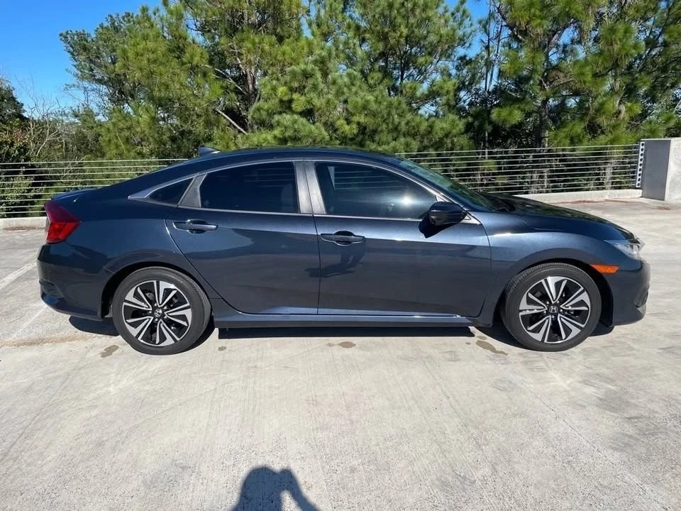 2018 Honda Civic 10th Gen - Image 7 of 19