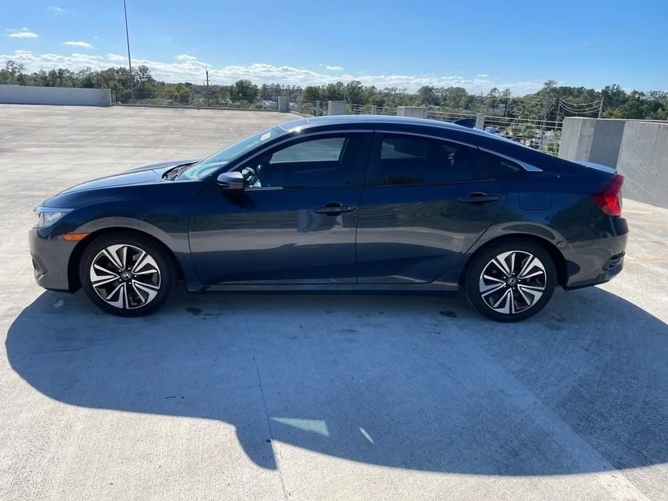 2018 Honda Civic 10th Gen - Image 3 of 19