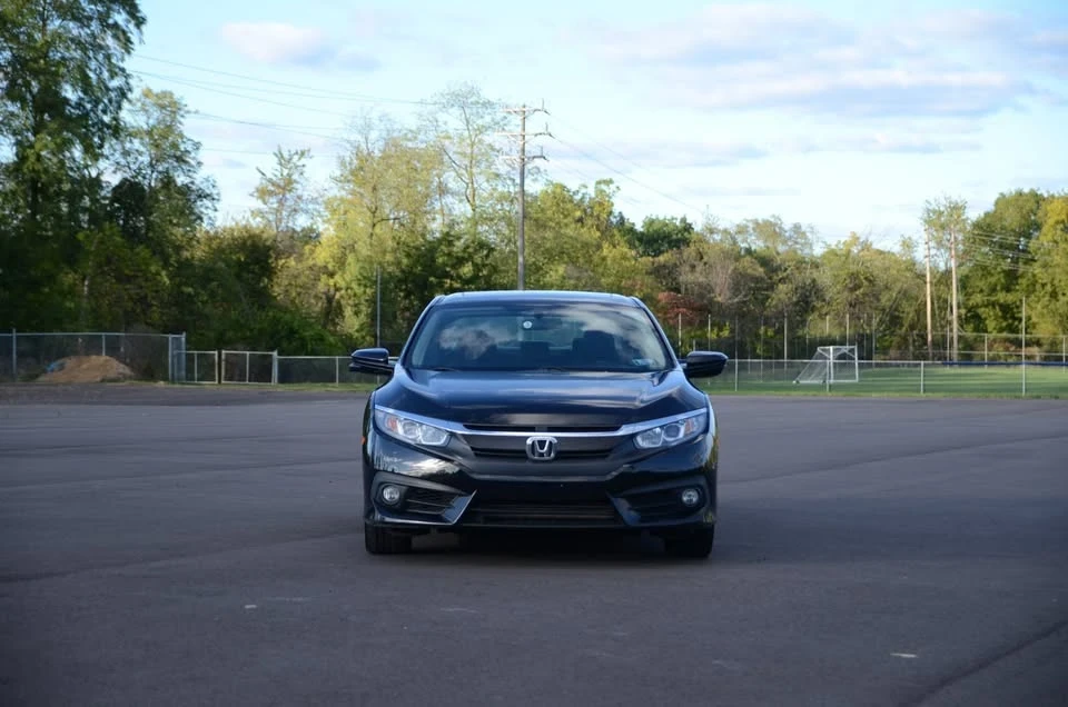 2018 Honda Civic 10th Gen - Image 5 of 19