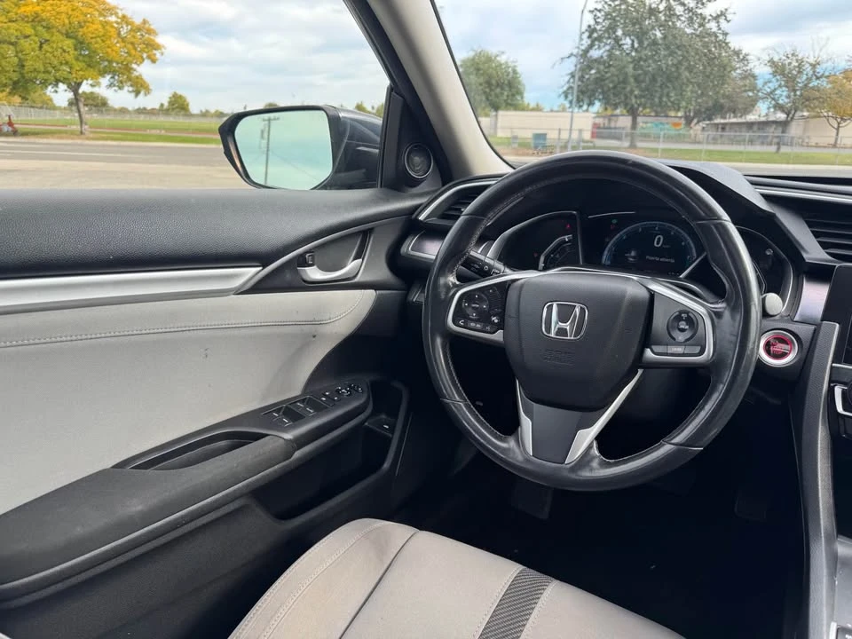2018 Honda Civic 10th Gen - Image 17 of 19