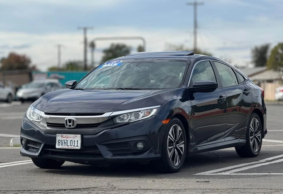 2018 Honda Civic 10th Gen - Image 4 of 19