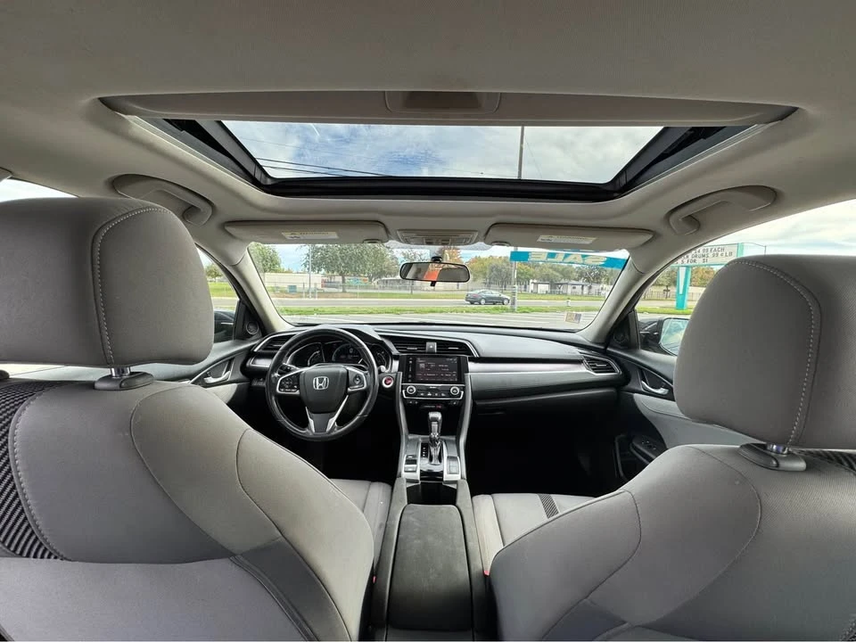2018 Honda Civic 10th Gen - Image 13 of 19