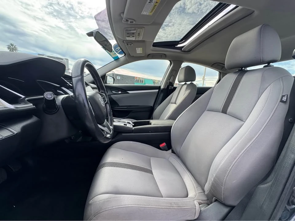 2018 Honda Civic 10th Gen - Image 10 of 19