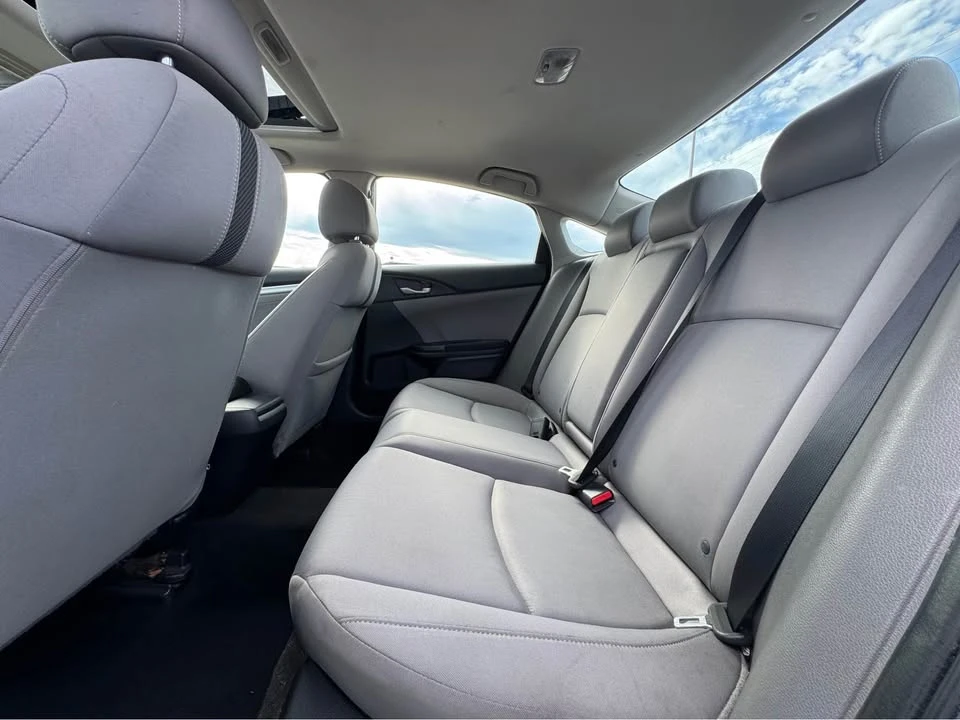 2018 Honda Civic 10th Gen - Image 12 of 19