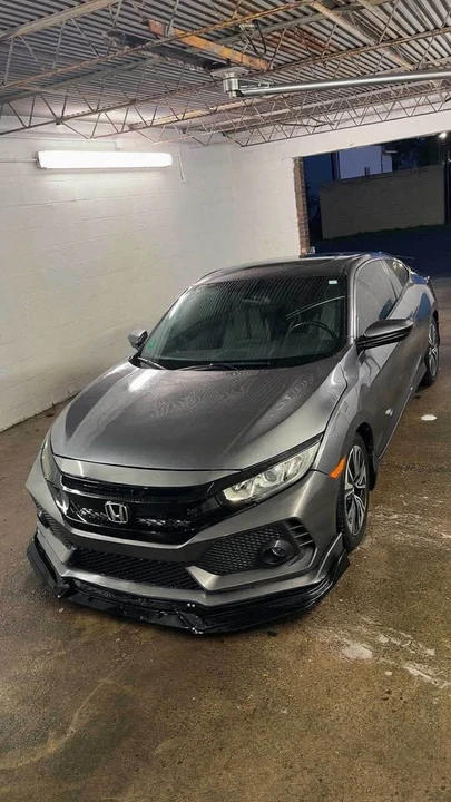 2018 Honda Civic 10th Gen - Image 6 of 9