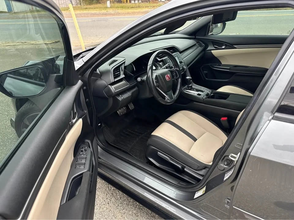 2018 Honda Civic 10th Gen - Image 6 of 15