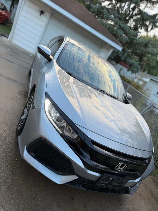 2018 Honda Civic 10th Gen - Image 3 of 7