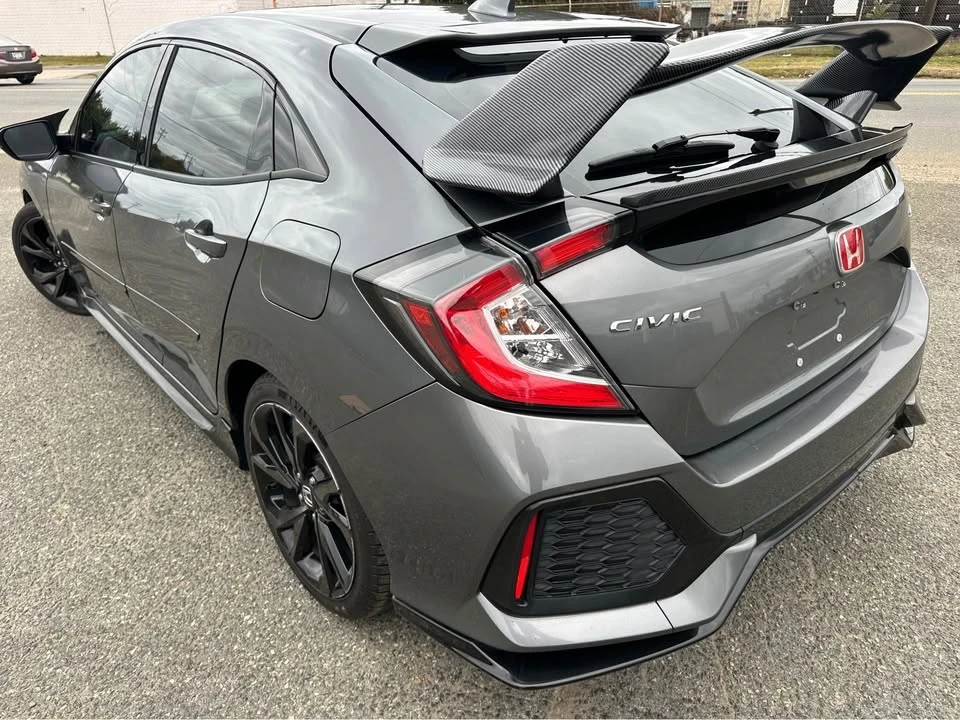 2018 Honda Civic 10th Gen - Image 9 of 15