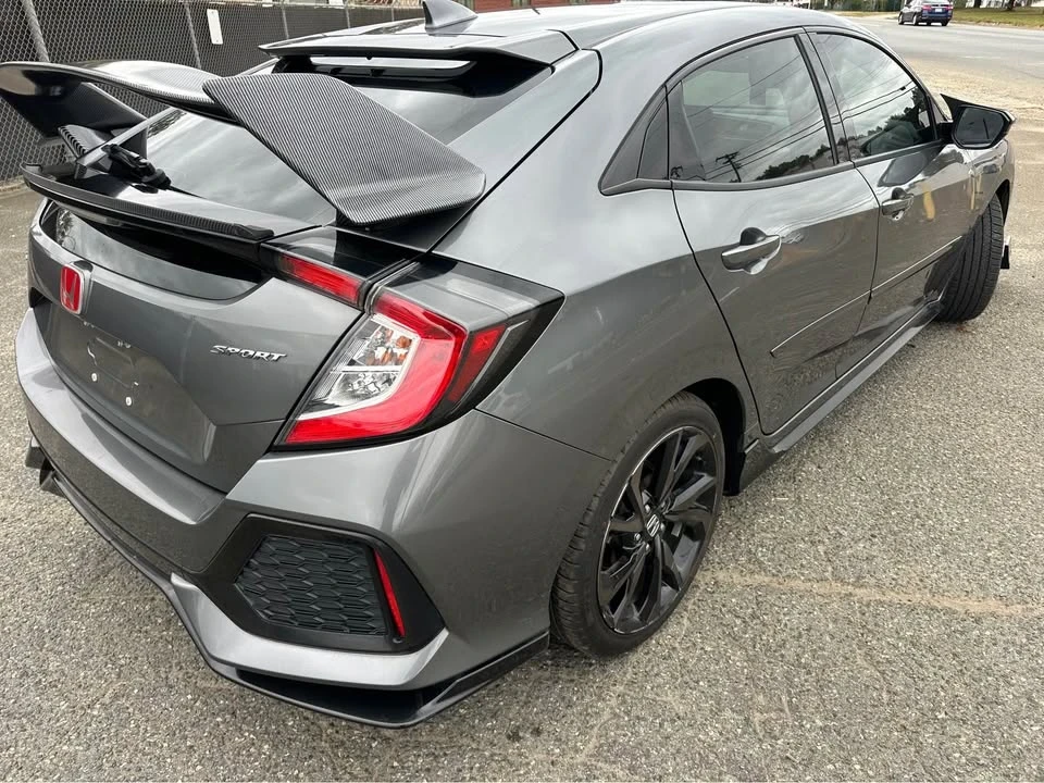 2018 Honda Civic 10th Gen - Image 11 of 15