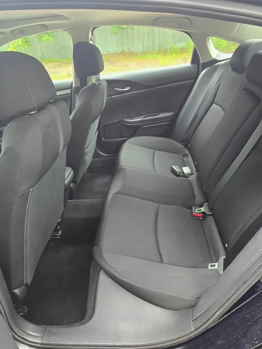 2018 Honda Civic 10th Gen - Image 11 of 12