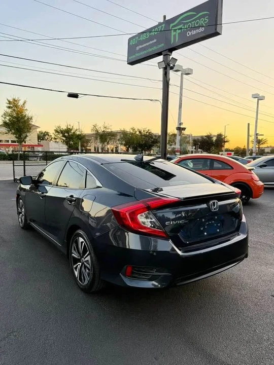 2018 Honda Civic 10th Gen - Image 2 of 8