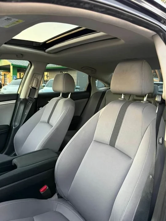 2018 Honda Civic 10th Gen - Image 6 of 8