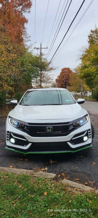2018 Honda Civic 10th Gen - Image 2 of 12