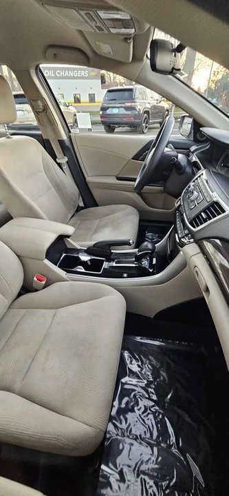 2018 Honda Civic 10th Gen - Image 13 of 14
