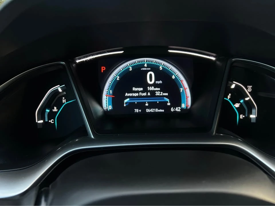 2018 Honda Civic 10th Gen - Image 10 of 11