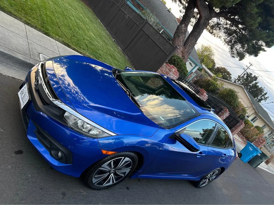 2018 Honda Civic 10th Gen - Image 2 of 11