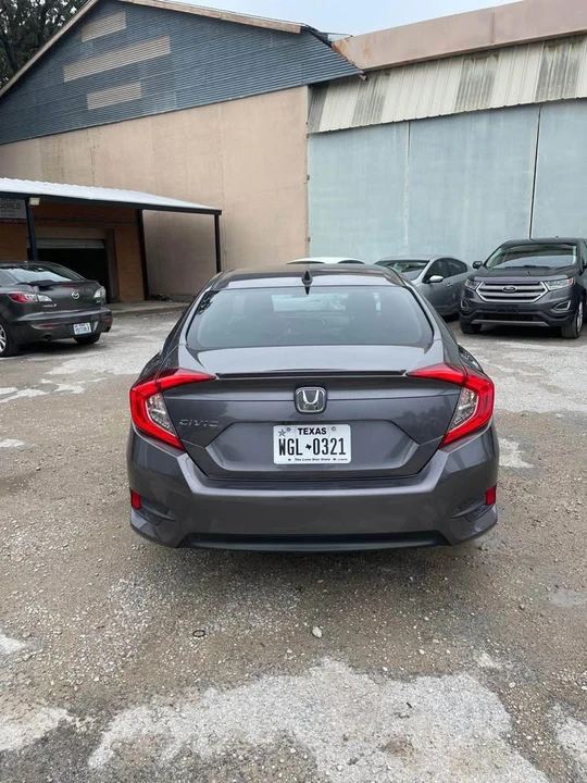 2018 Honda Civic 10th Gen - Image 6 of 18