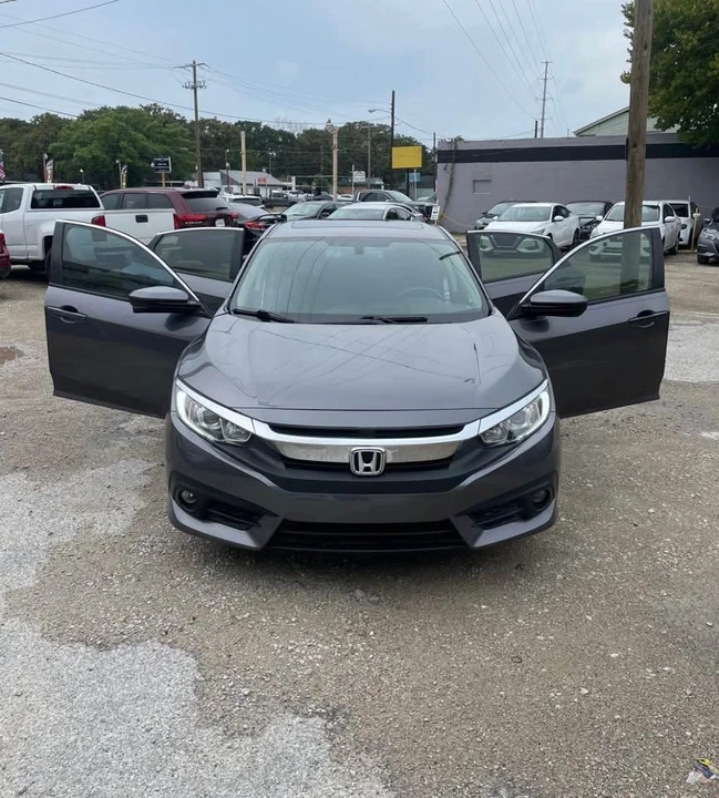 2018 Honda Civic 10th Gen - Image 14 of 17