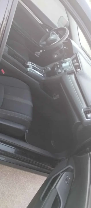 2018 Honda Civic 10th Gen - Image 7 of 8