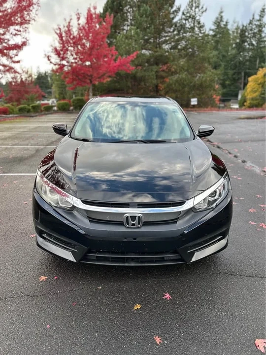 2018 Honda Civic 10th Gen - Image 2 of 16