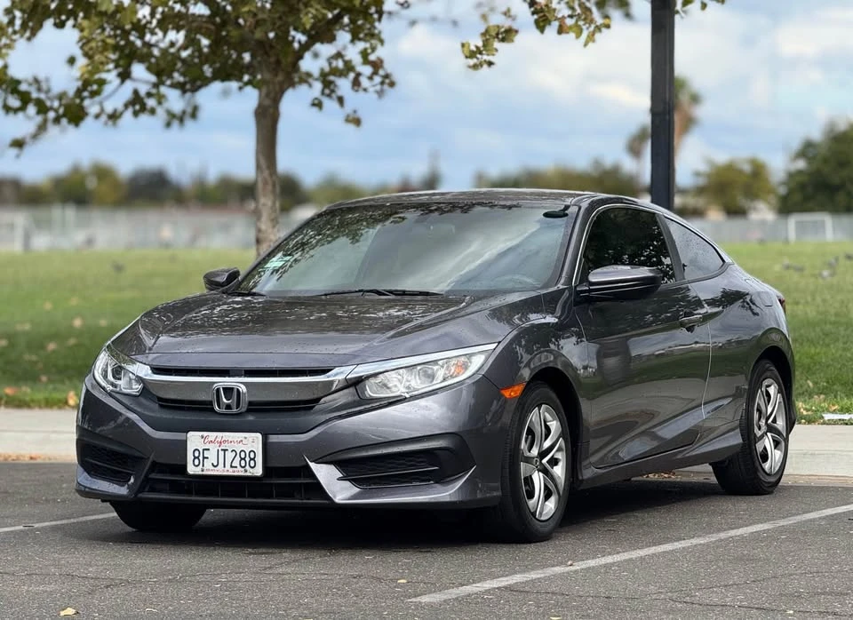 2018 Honda Civic 10th Gen - Image 4 of 18