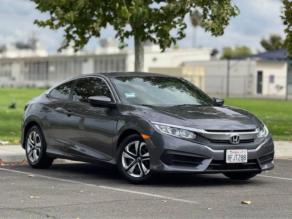 2018 Honda Civic 10th Gen - Image 2 of 18