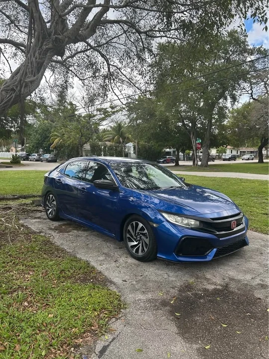 2018 Honda Civic 10th Gen - Image 2 of 7