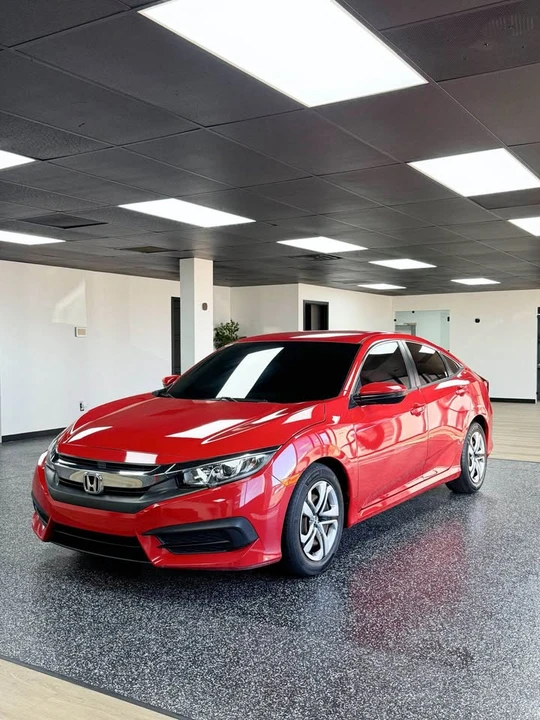 2018 Honda Civic 10th Gen - Image 2 of 13