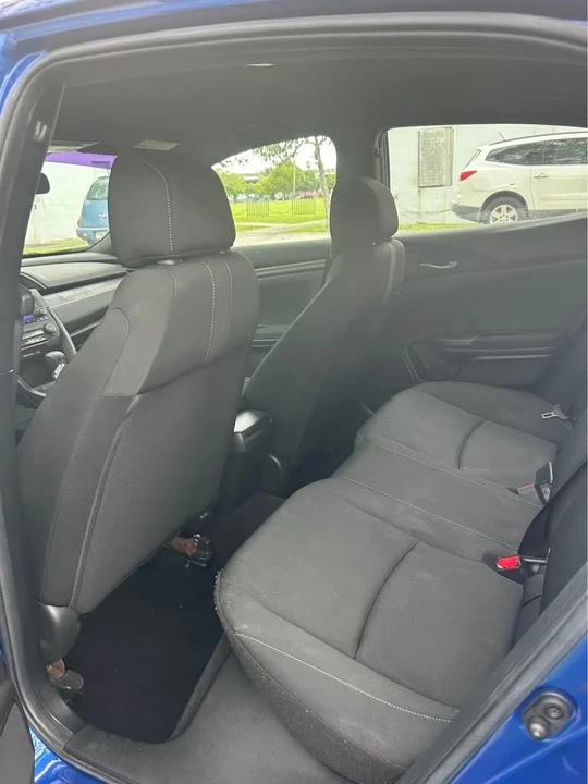2018 Honda Civic 10th Gen - Image 6 of 7