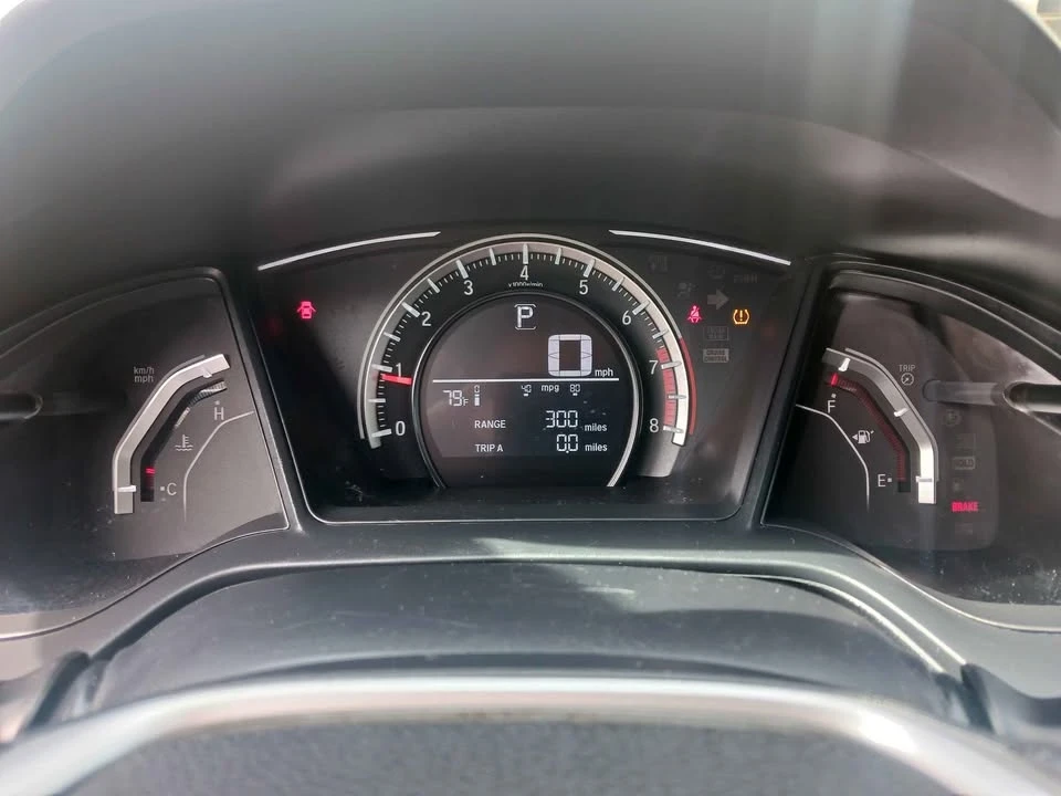 2018 Honda Civic 10th Gen - Image 11 of 12
