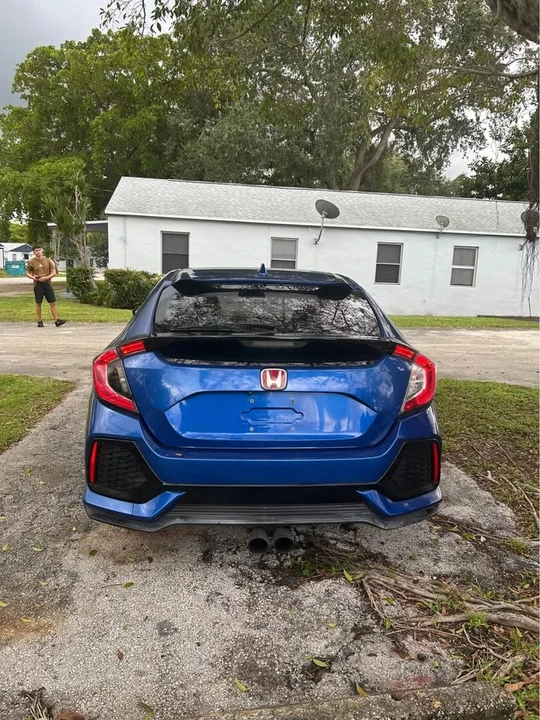 2018 Honda Civic 10th Gen - Image 4 of 7
