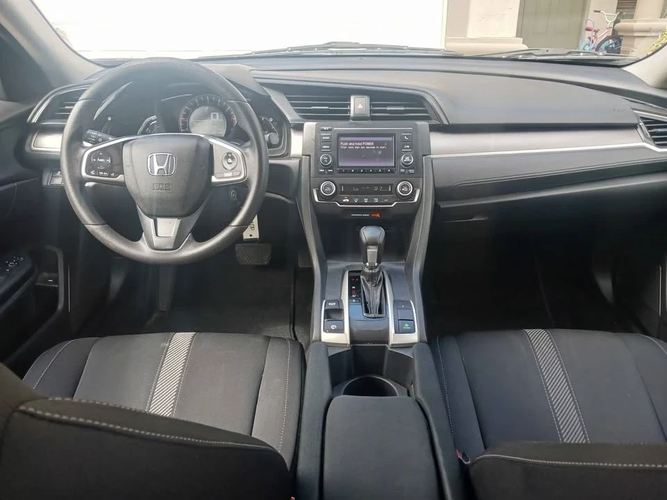 2018 Honda Civic 10th Gen - Image 8 of 12