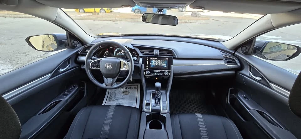 2018 Honda Civic 10th Gen - Image 16 of 20