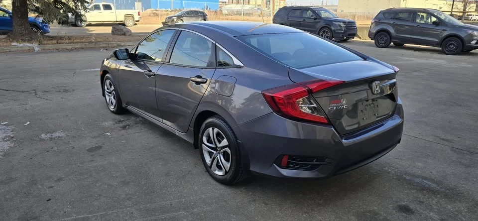 2018 Honda Civic 10th Gen - Image 6 of 20