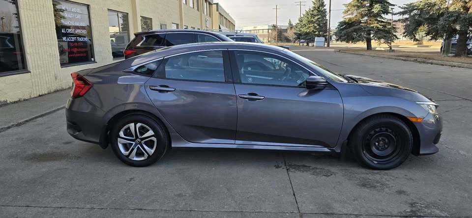 2018 Honda Civic 10th Gen - Image 5 of 20