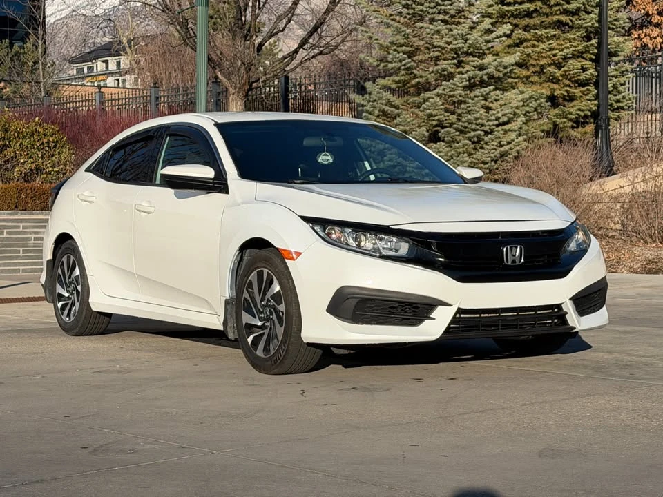 2018 Honda Civic 10th Gen - Image 3 of 13