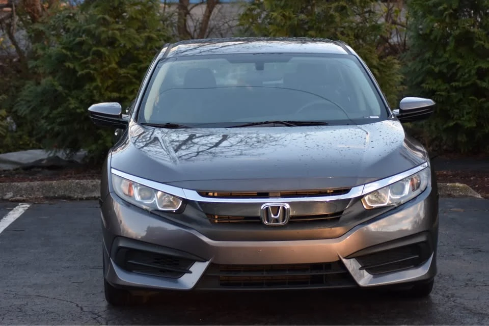 2018 Honda Civic 10th Gen - Image 3 of 16