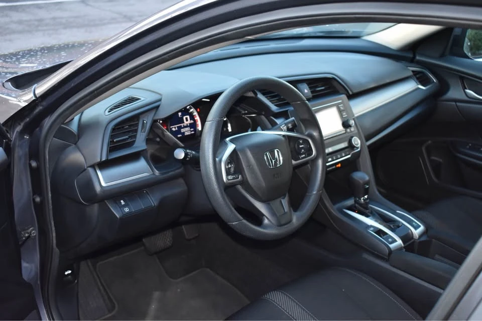 2018 Honda Civic 10th Gen - Image 13 of 16