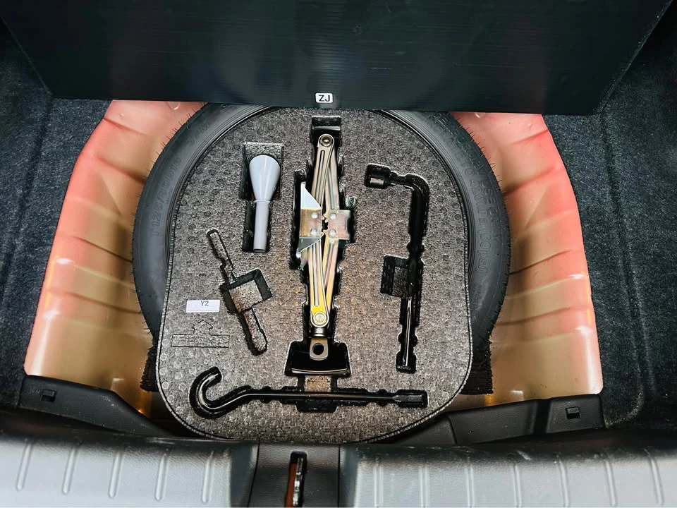 2018 Honda Civic 10th Gen - Image 18 of 20