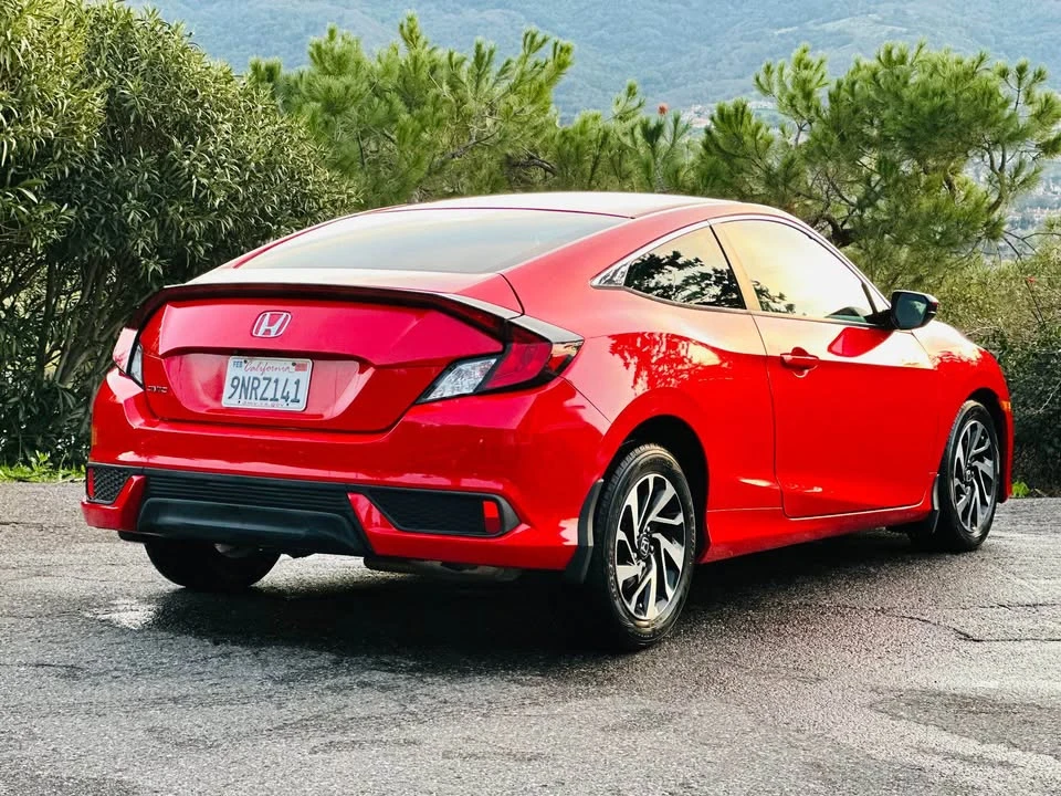 2018 Honda Civic 10th Gen - Image 8 of 20