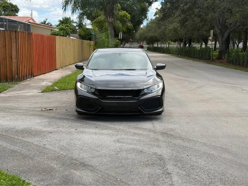 2018 Honda Civic 10th Gen - Image 2 of 9