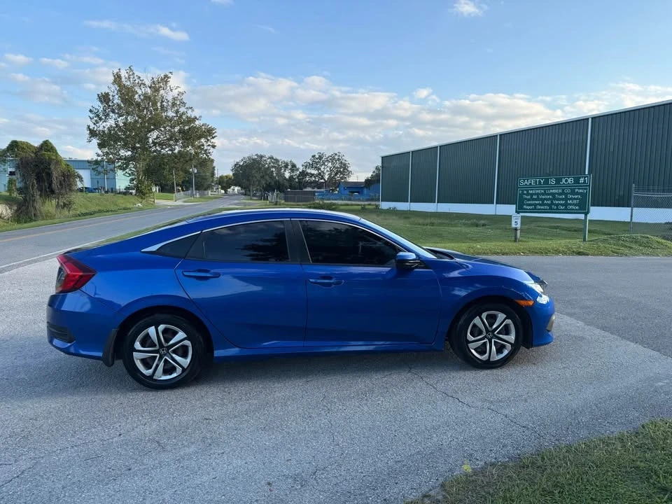 2018 Honda Civic 10th Gen - Image 2 of 14