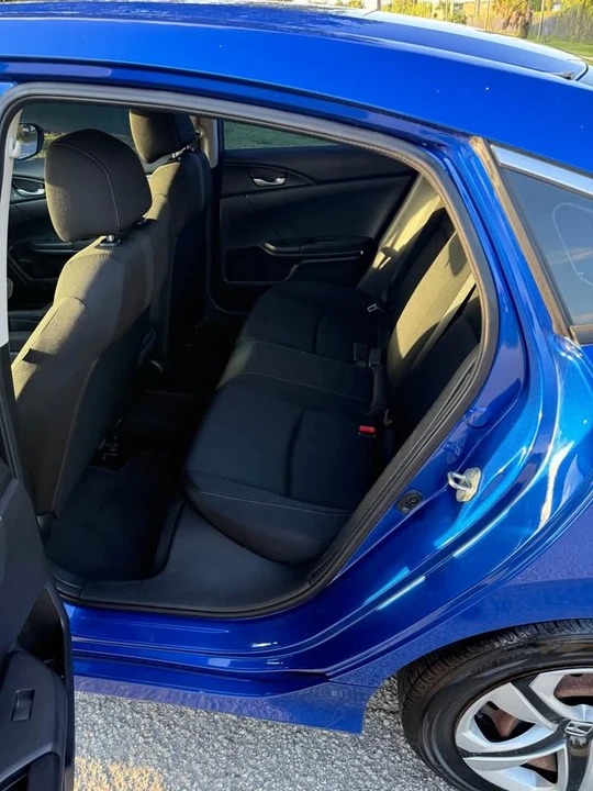 2018 Honda Civic 10th Gen - Image 6 of 14