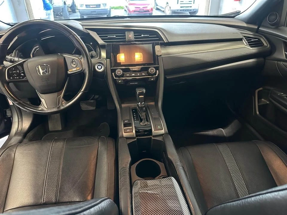 2018 Honda Civic 10th Gen - Image 8 of 16