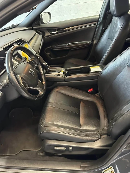 2018 Honda Civic 10th Gen - Image 10 of 16
