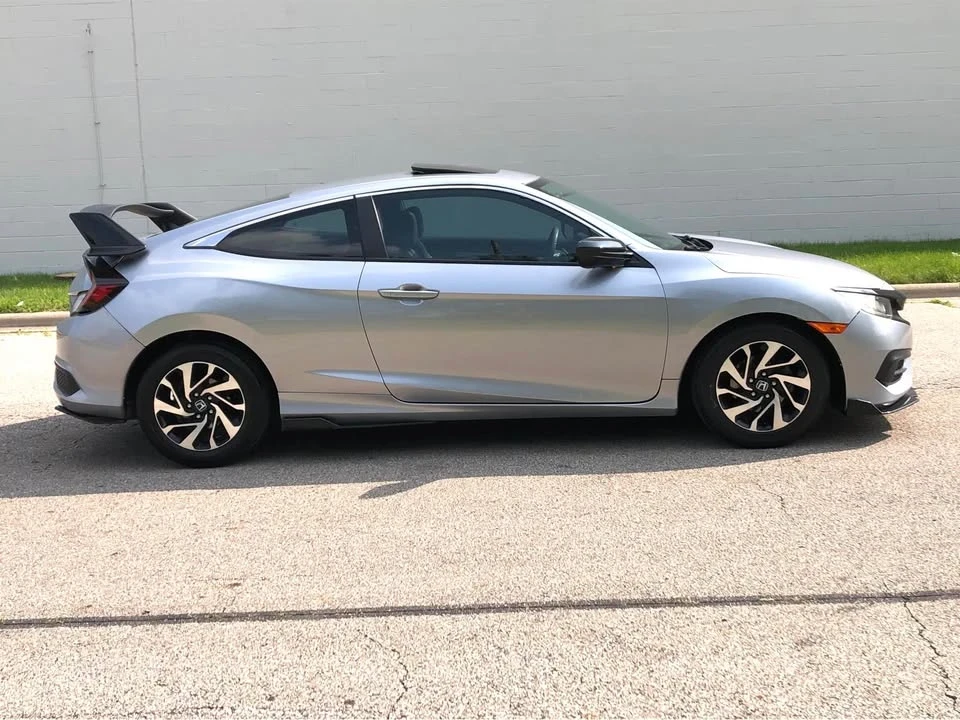 2018 Honda Civic 10th Gen - Image 5 of 17