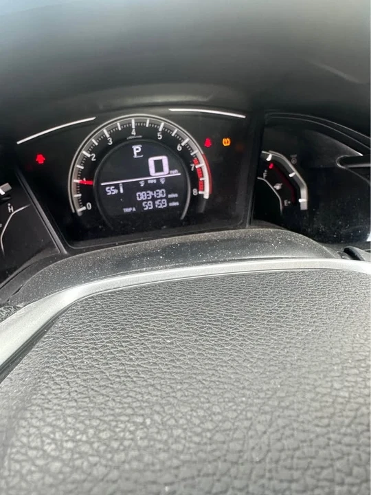 2018 Honda Civic 10th Gen - Image 9 of 13